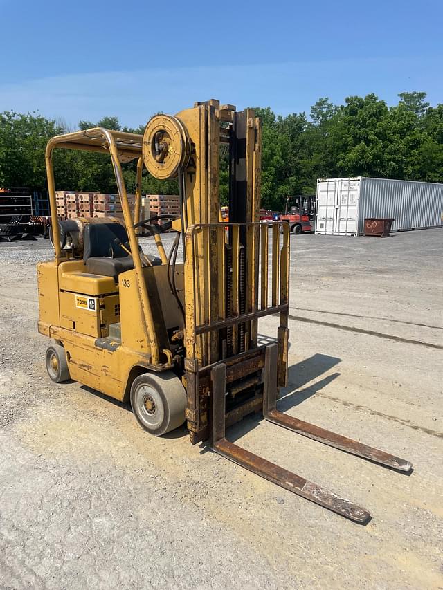 Image of Caterpillar T35B equipment image 1