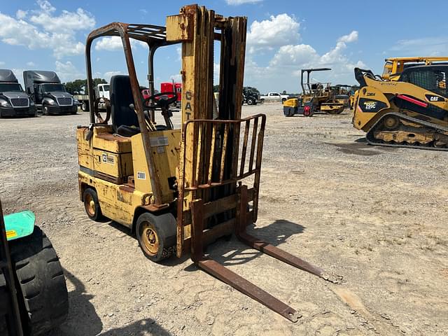 Image of Caterpillar T50C equipment image 1