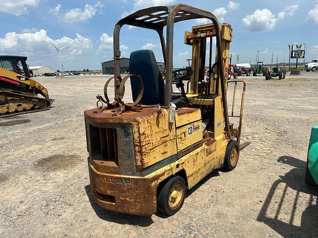 Image of Caterpillar T50C equipment image 2