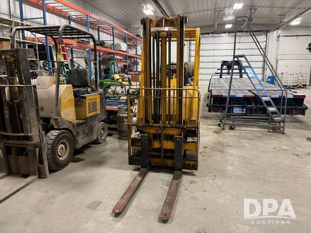 Image of Caterpillar TC30 equipment image 1