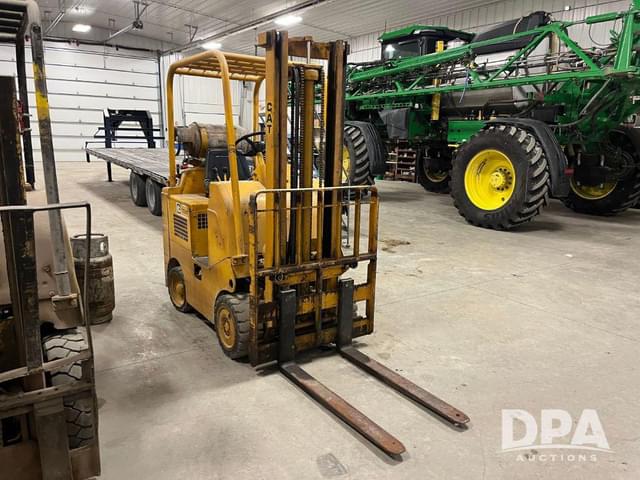 Image of Caterpillar TC30 equipment image 2