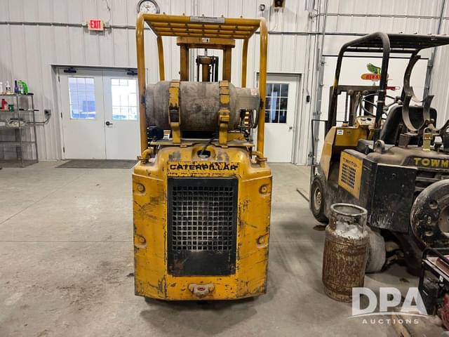 Image of Caterpillar TC30 equipment image 4
