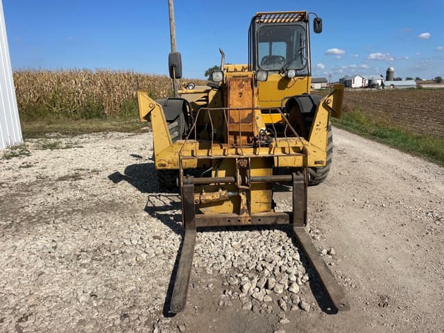 Image of Caterpillar TH103 equipment image 1