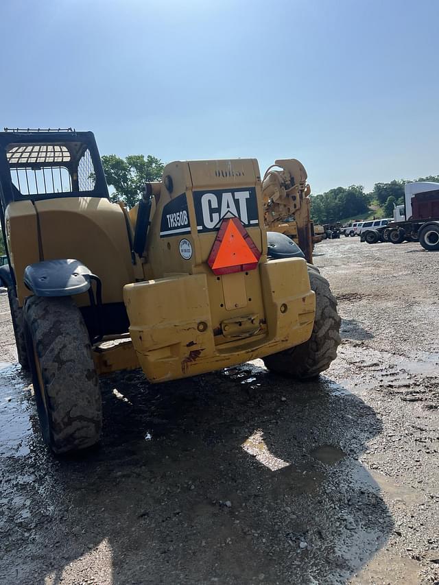 Image of Caterpillar TH350B equipment image 2
