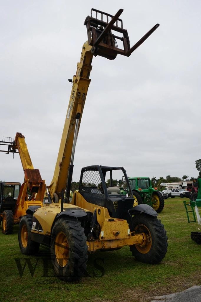 Main image Caterpillar TH350B