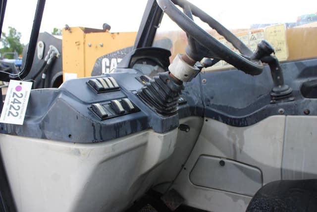 Image of Caterpillar TH406C equipment image 1