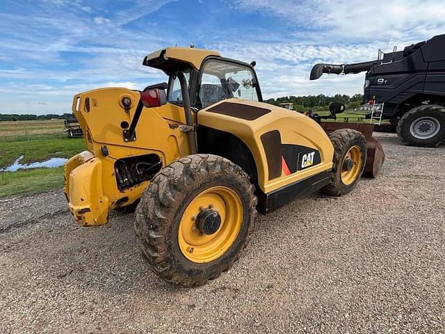 Image of Caterpillar TH407C equipment image 4