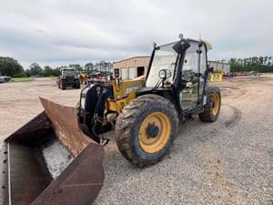 Caterpillar TH407C Image