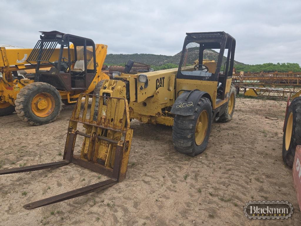 Main image Caterpillar TH63