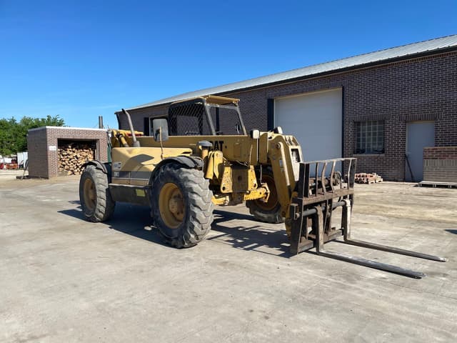 Image of Caterpillar TH63 equipment image 2