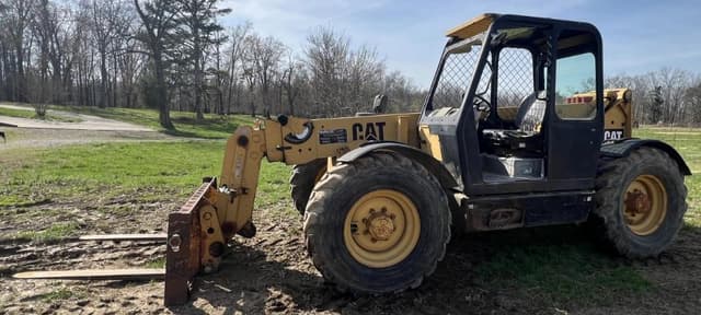 Image of Caterpillar TH83 equipment image 1