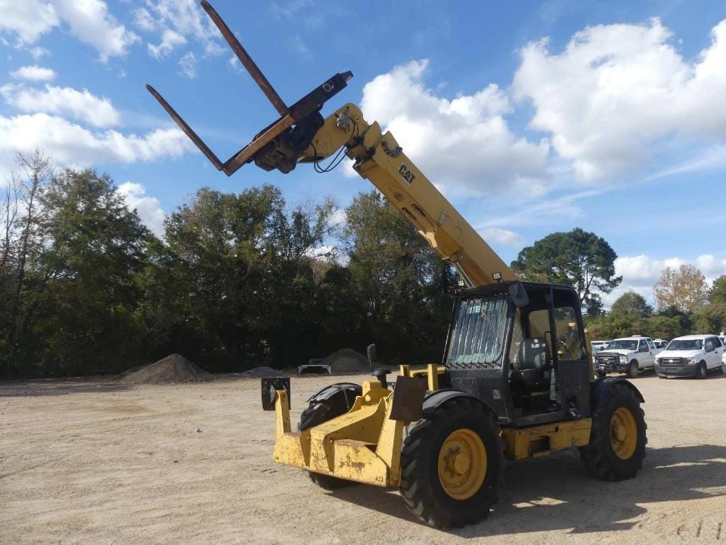 Main image Caterpillar TH83