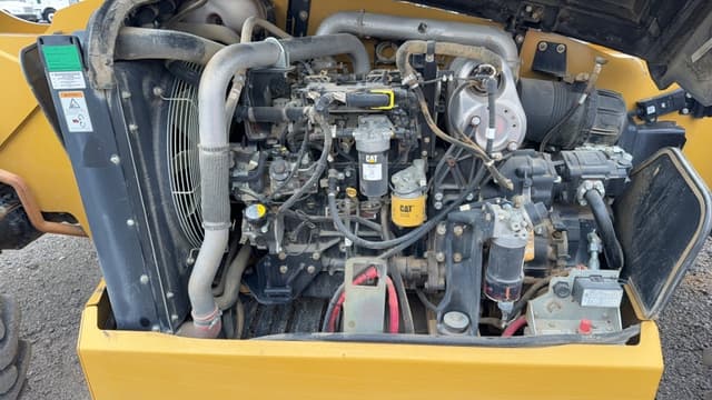 Image of Caterpillar TL642D equipment image 4