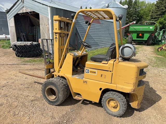Image of Caterpillar V50B equipment image 2