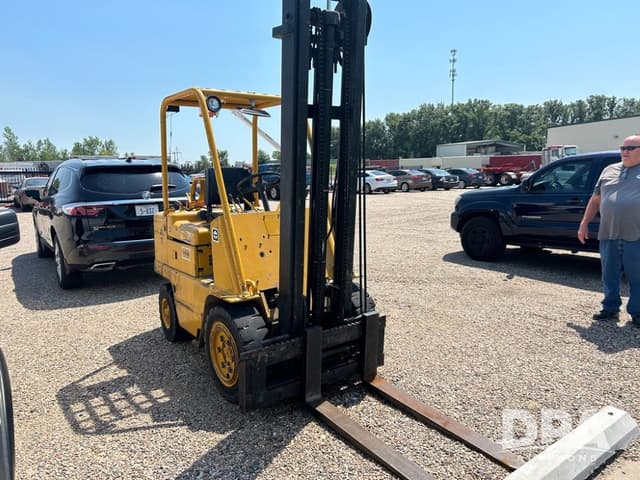 Image of Caterpillar V50B equipment image 4