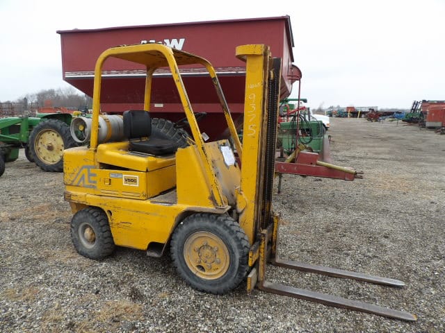 Caterpillar V50C Equipment Image0