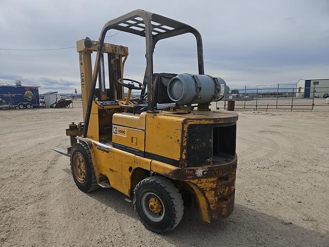 Image of Caterpillar V50C equipment image 4