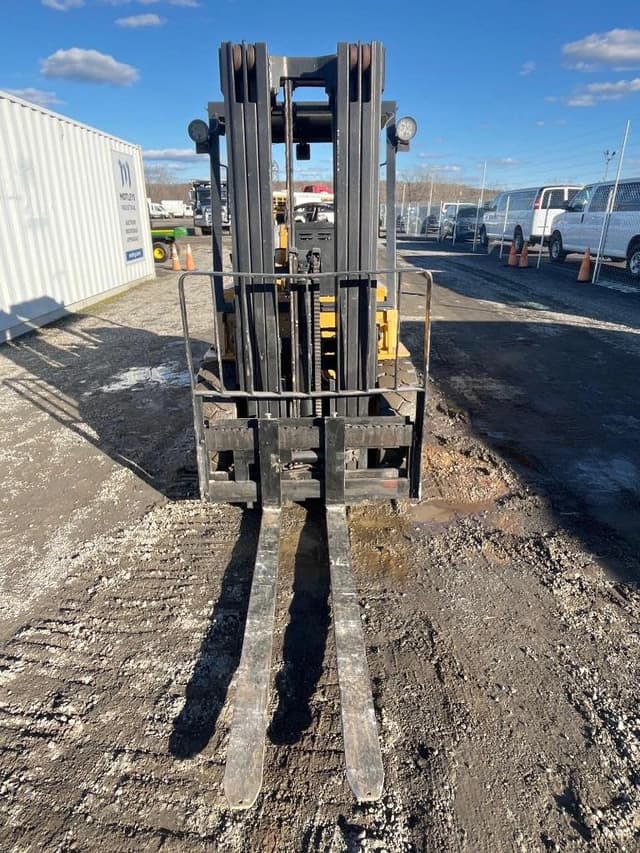 Image of Caterpillar V50D equipment image 4