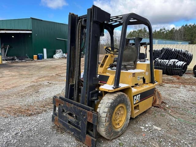 Image of Caterpillar V80C equipment image 1