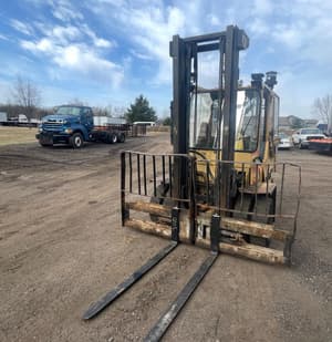 Caterpillar V80F Image