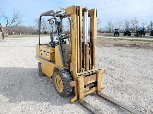 Image of Caterpillar VC60C equipment image 3