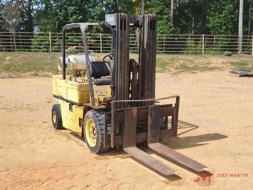 Main image Caterpillar VC60D