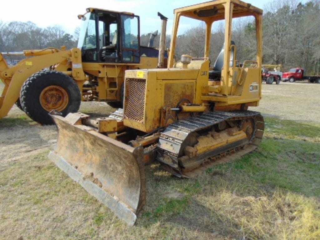 Caterpillar D3B Equipment Image0