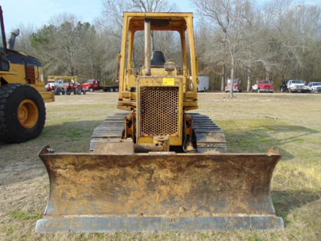 Image of Caterpillar D3B equipment image 1