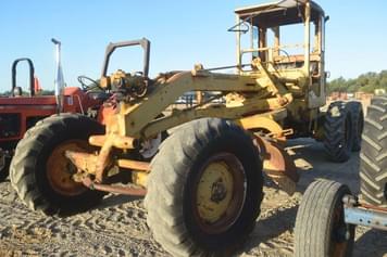 Main image Caterpillar 112