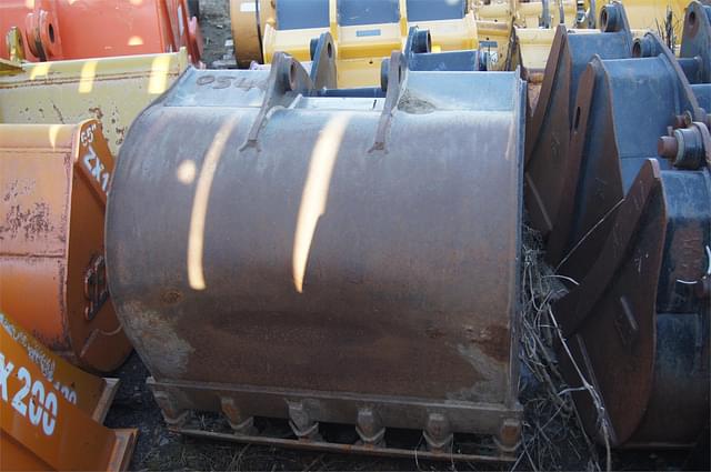 Image of Caterpillar Backhoe Bucket equipment image 3