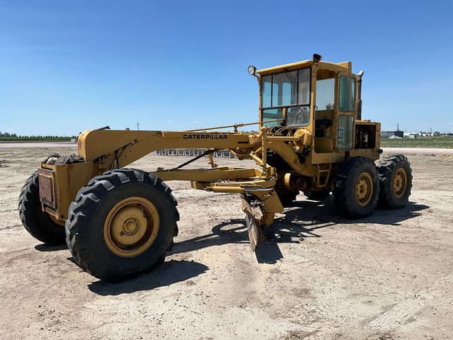 Image of Caterpillar 140 equipment image 1