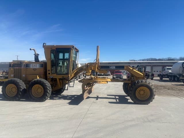 Image of Caterpillar 140H equipment image 4