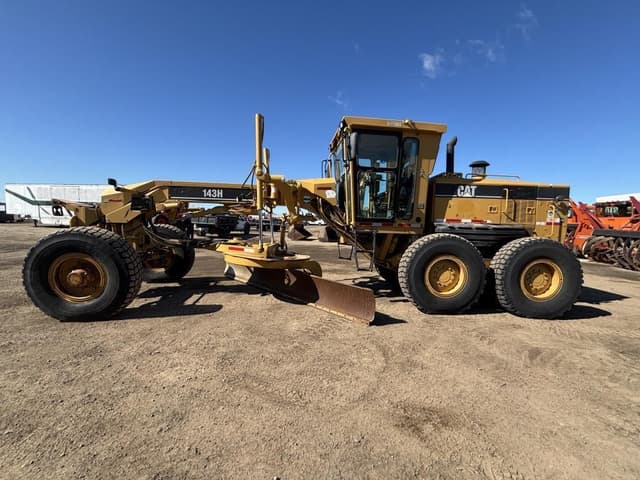 Image of Caterpillar 143H equipment image 4