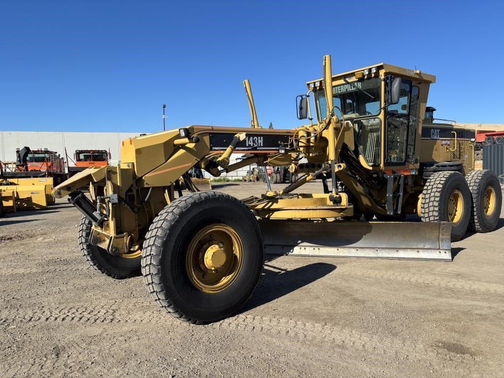 Caterpillar 143H Equipment Image0