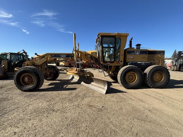 Image of Caterpillar 143H equipment image 4