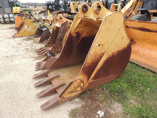 Image of Caterpillar Bucket equipment image 1