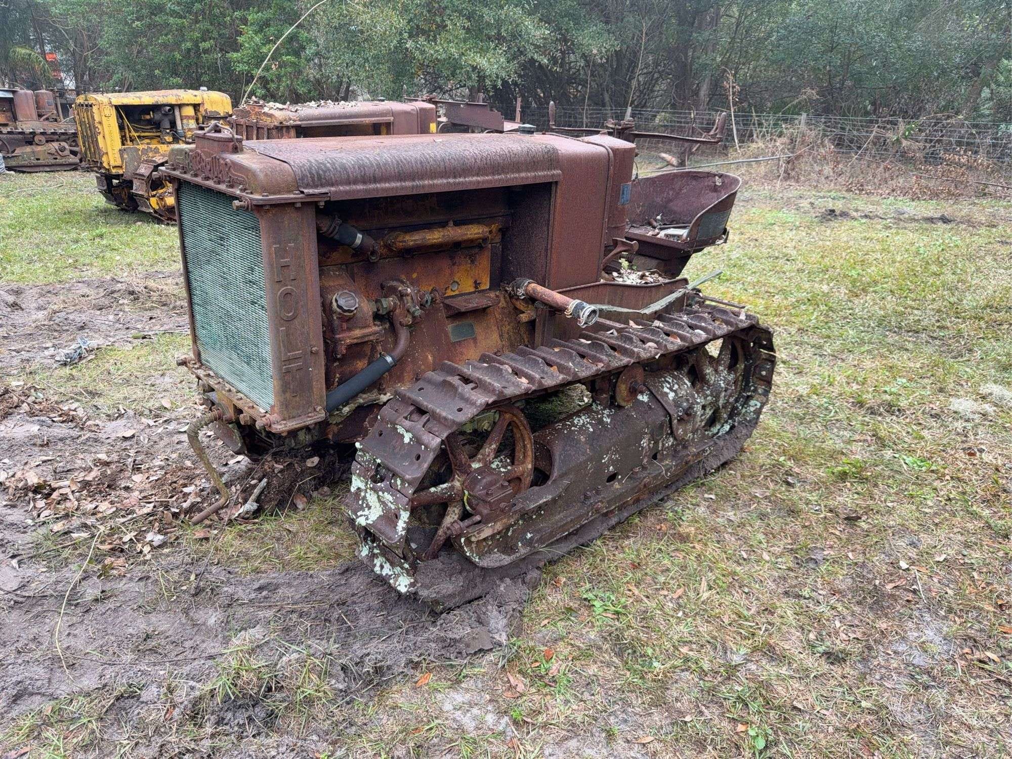 Caterpillar 2 -Ton Equipment Image0