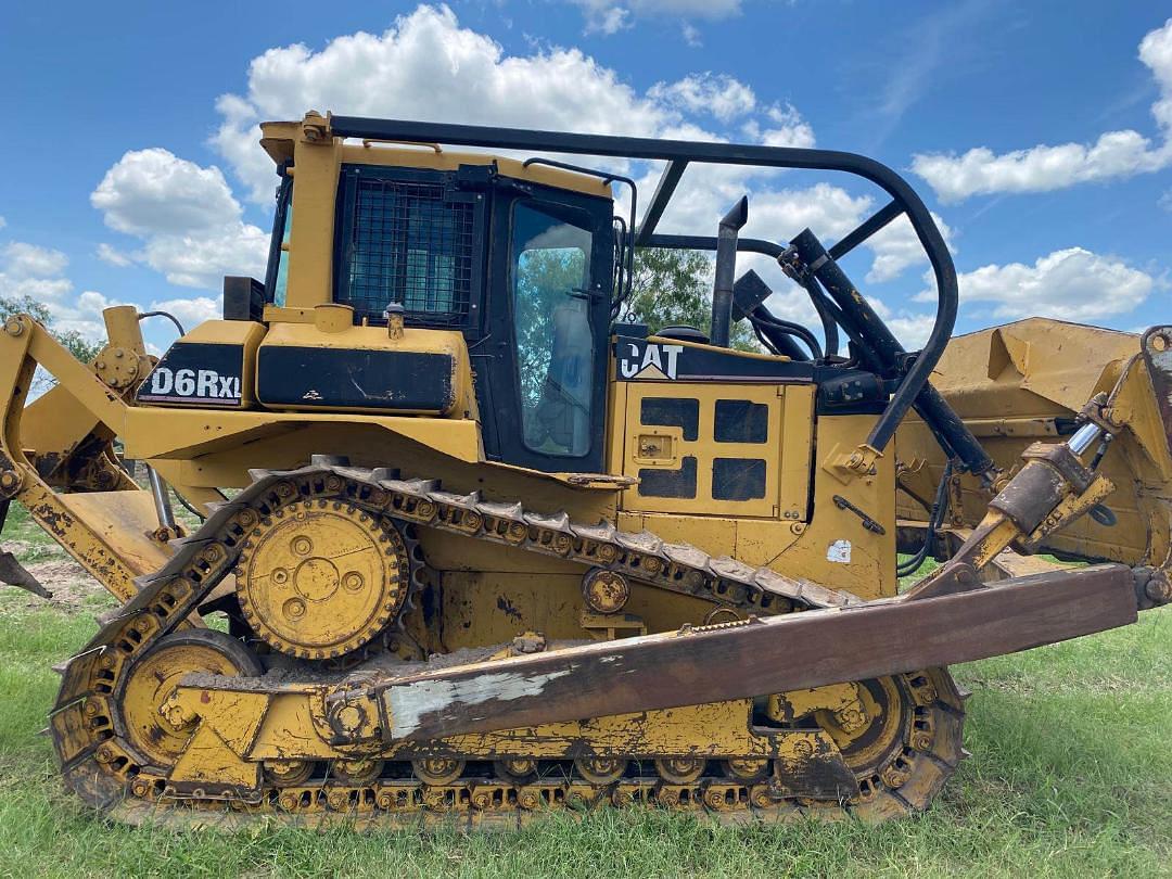 Image of Caterpillar D6R Image 0