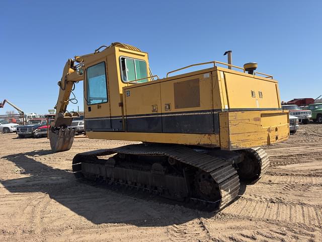 Image of Caterpillar 215C equipment image 3