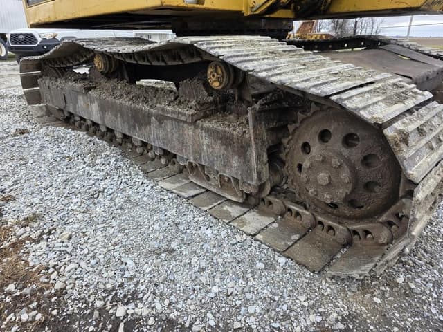 Image of Caterpillar 215C equipment image 4