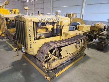 Main image Caterpillar 22