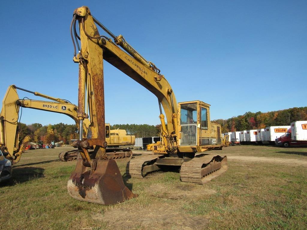 Image of Caterpillar 225LC Primary image