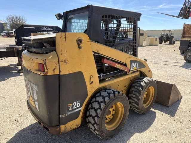 Image of Caterpillar 226 equipment image 4