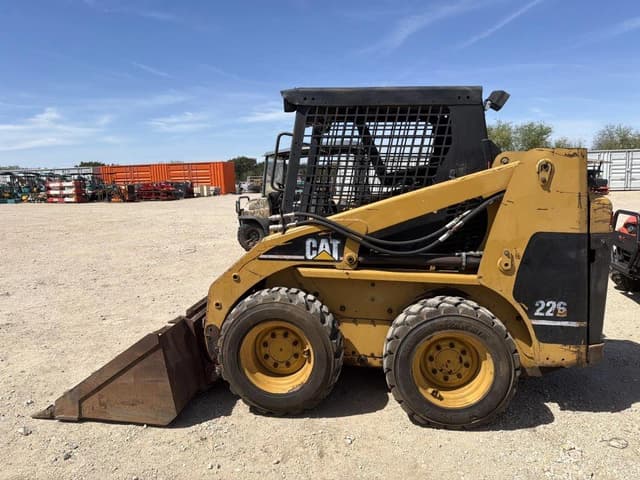Image of Caterpillar 226 equipment image 1