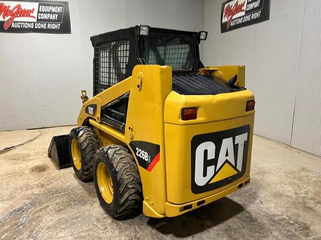 Image of Caterpillar 226B3 equipment image 2
