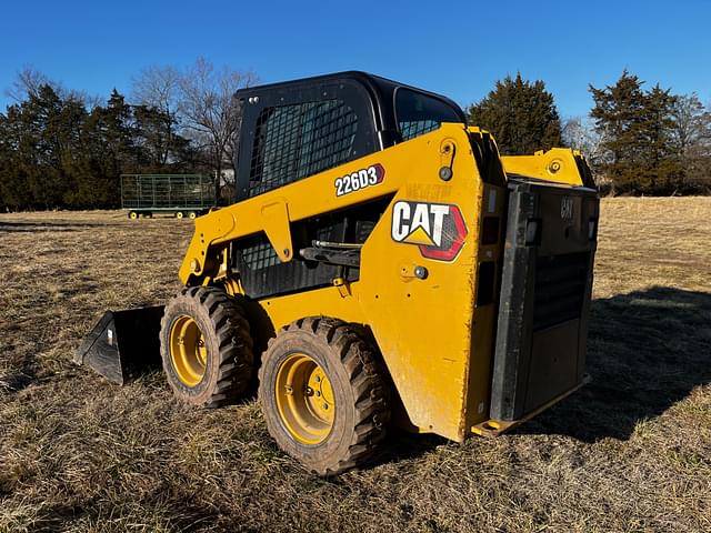 Image of Caterpillar 226D3 equipment image 1