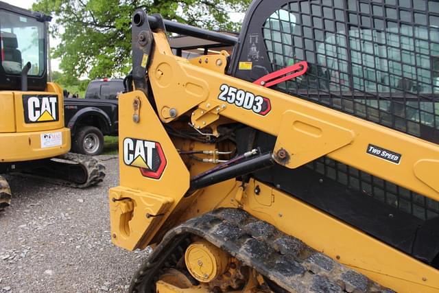 Image of Caterpillar 259D3 equipment image 4
