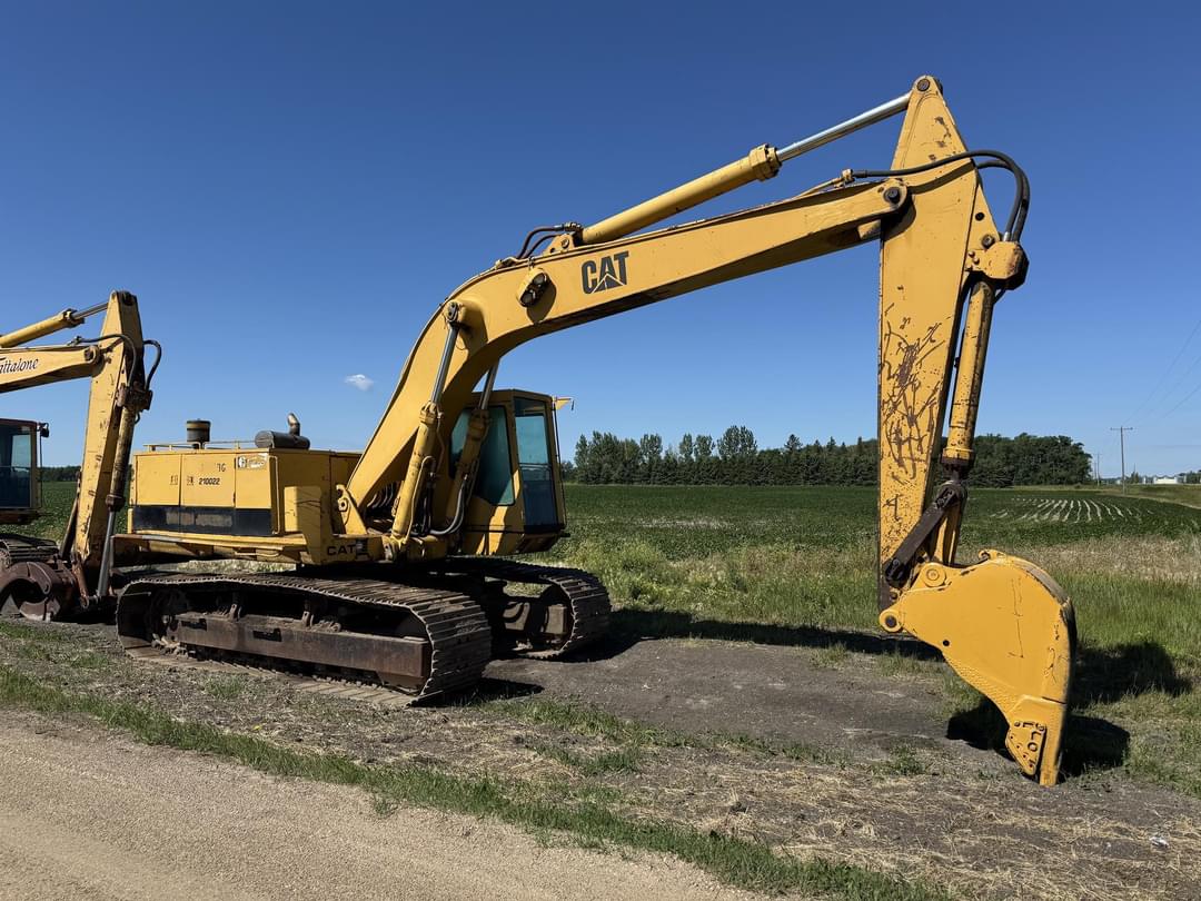 Image of Caterpillar 235B Primary image