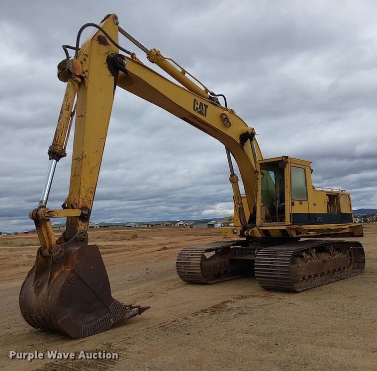 Caterpillar 235B Equipment Image0