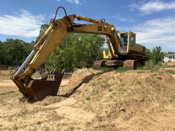 Main image Caterpillar 235C